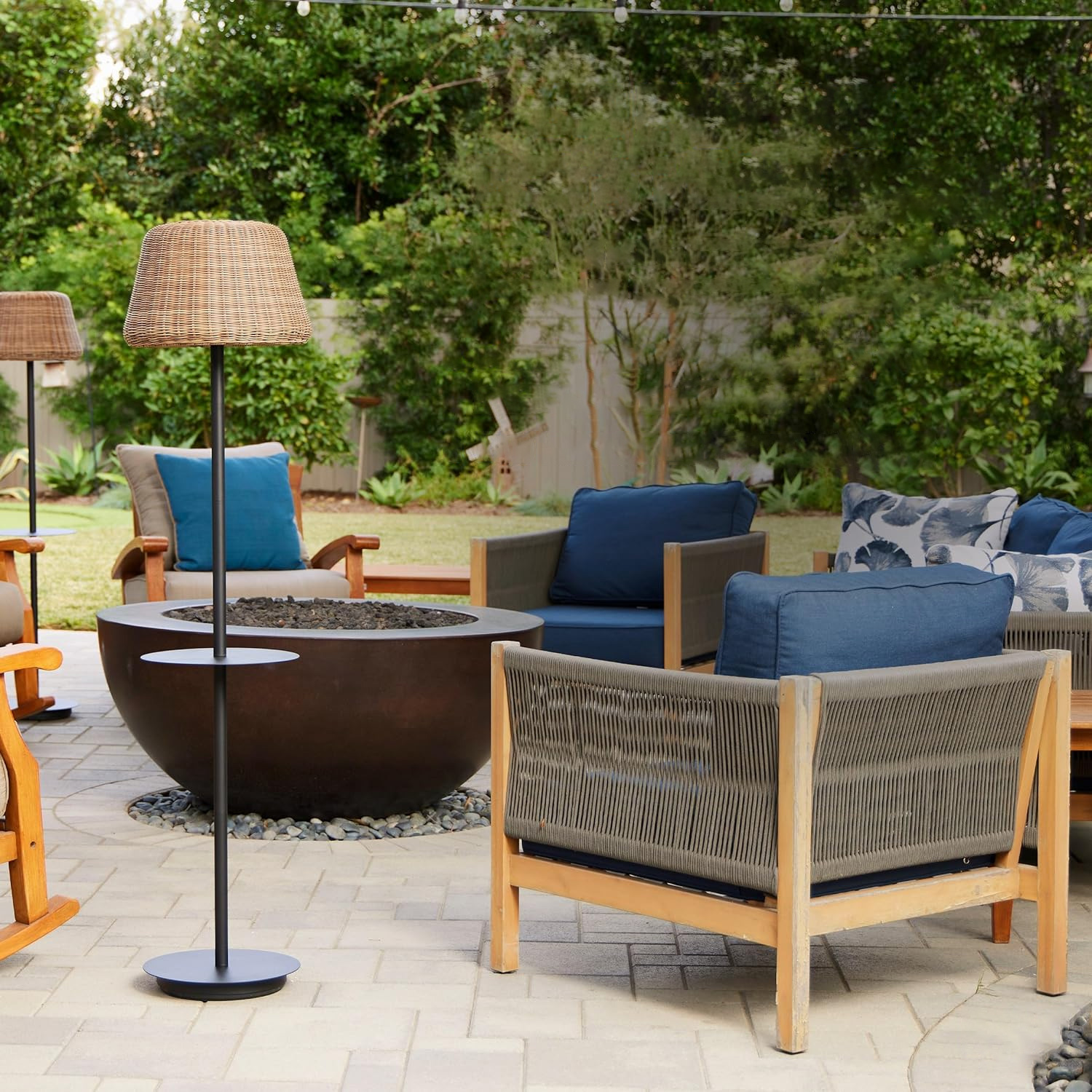 Outdoor floor lamp for furniture