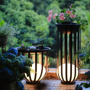 Pallet Solar Landscape Light