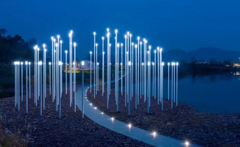 How To Choose An Efficient Garden Lighting Solution for A Large Project?