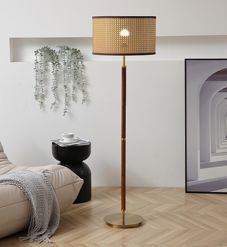 Woven floor lamp