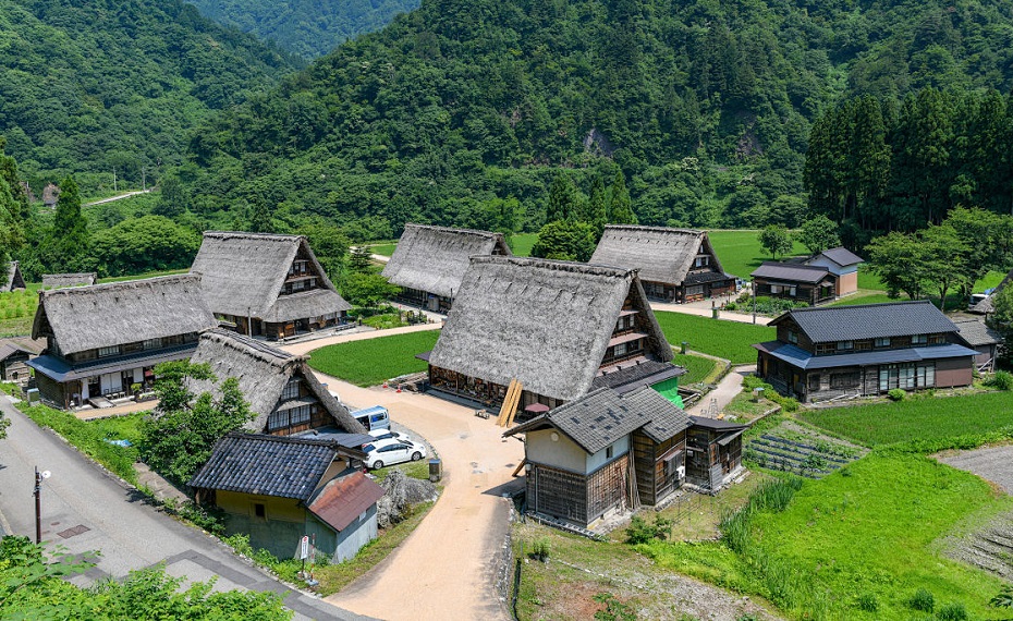 Charity Action: Solar Lanterns Light Up Hope in Remote Areas